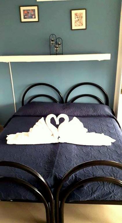 Lo Specchio Del Salento Bed & Breakfast Lecce Oda fotoğraf