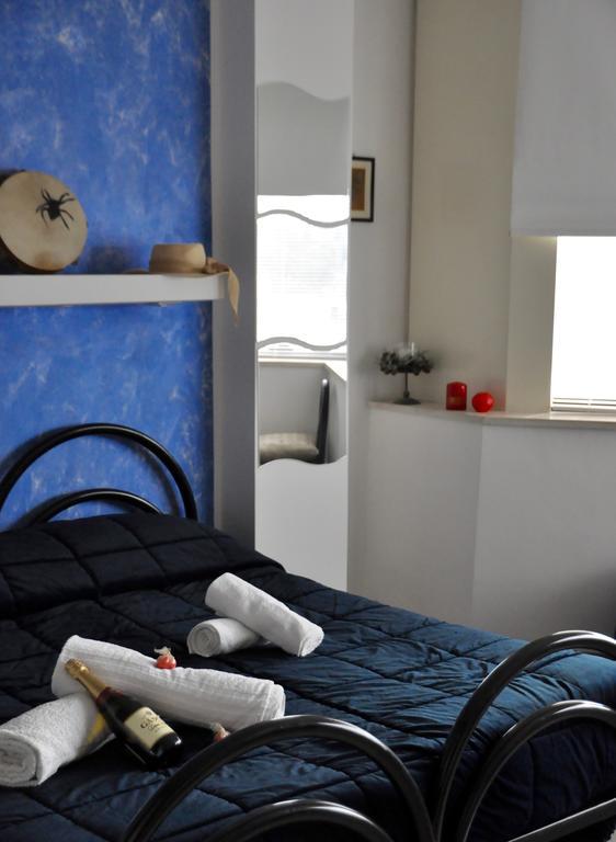 Lo Specchio Del Salento Bed & Breakfast Lecce Dış mekan fotoğraf